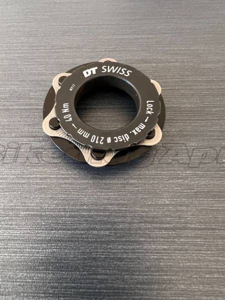 DT Swiss Centerlock - 6 csavaros féktárcsa adapter 210 Mountain Bike Alkatrész, MTB Fék / Fékszett használt ELADÓ