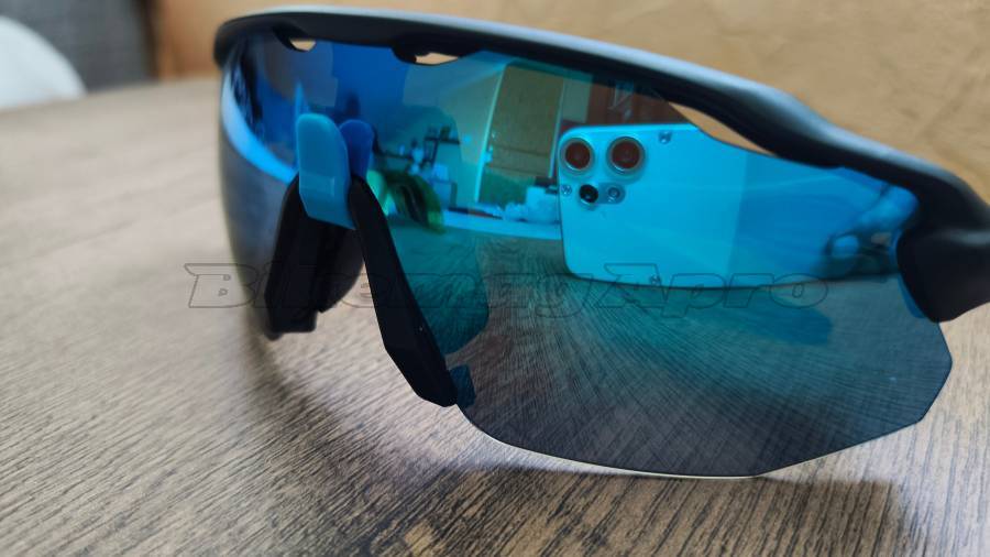 Oakley RADAR EV Advancer szép állapotban 6 lencsével Oakley RADAR EV Advancer Eyewear / Sunglasses regular used For Sale