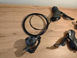 Jó állapotú Shimano 105 mechanikus fékváltók és féknyergek  ST-5700 Road Bike & Gravel Bike & Triathlon Bike Component, Road Bike Brakes & Brake Parts mechanical used For Sale