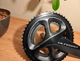 Kiváló állapotú Ultegra hajtómű 2×11 FC-R8000 Országúti / Gravel / Triatlon Alkatrész, Országúti Hajtásrendszer használt ELADÓ