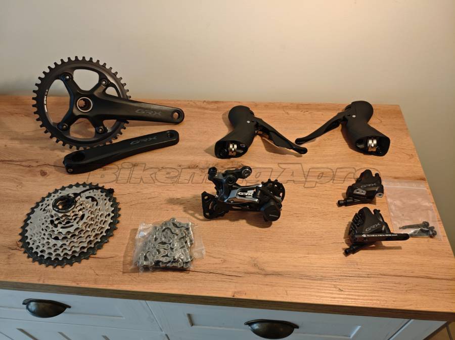 Új GRX 600 teljes szett 1×11 GRX 600 Országúti / Gravel / Triatlon Alkatrész, Országúti Fék / Fékváltókar mechanikus nem használt ELADÓ
