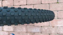 Egy pár használt Bontrager XR2 Team Issue TLR 29x2.20 eladó Bontrager XR2 Team Issue TLR Mountain Bike Alkatrész, MTB Kerék / Felni / Gumi 29" belső nélküli használt ELADÓ