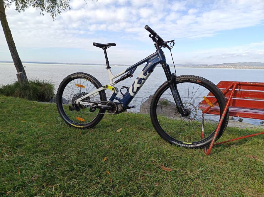HUSQUARNA MC2 Elektromos Mountain Bike 29" elöl 27.5" hátul (Mullet) össztelós / fully Shimano SRAM SX használt ELADÓ