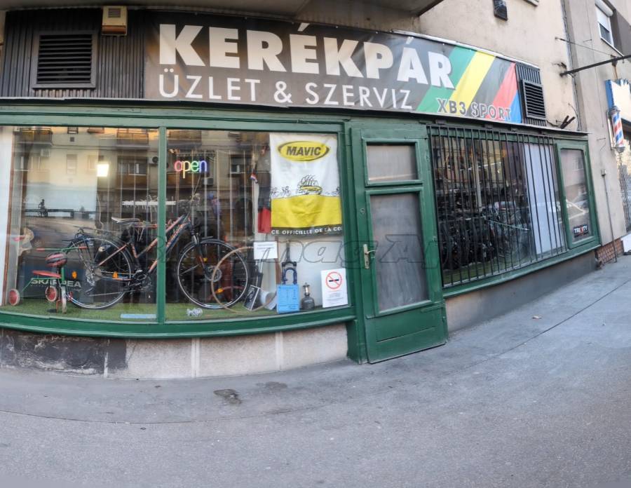 Újpesti kerékpárüzlet bérleti joga eladó! _Other Bianchi  Road Bike & Gravel Bike & Triathlon Bike Component, Road Bike & Gravel Bike & Frames / Forks carbon aluminium used For Sale