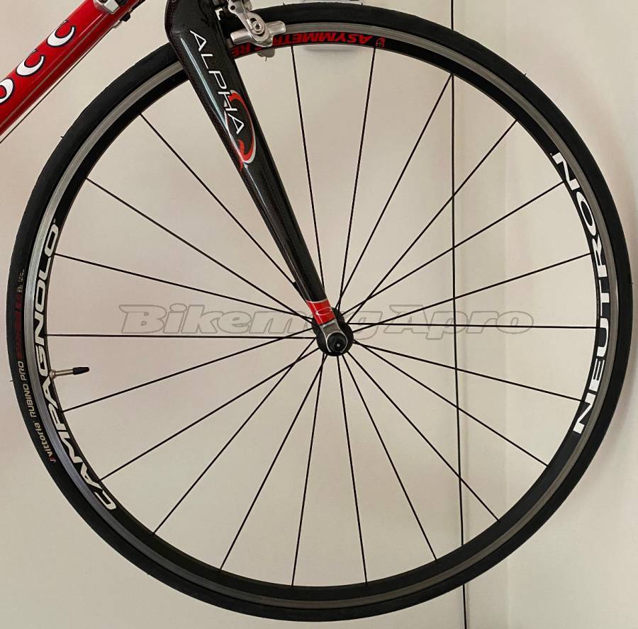 Campagnolo Neutron kerékszett Campagnolo Neutron Országúti / Gravel / Triatlon Alkatrész, Országúti  Kerék / Felni / Gumi használt ELADÓ