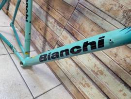 Bianchi SL3 országúti váz! Repedt! BIANCHI SL3  Road Bike & Gravel Bike & Triathlon Bike Component, Road Bike & Gravel Bike & Frames / Forks aluminium 700c (622) used For Sale