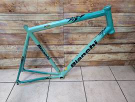 Bianchi SL3 országúti váz! Repedt! BIANCHI SL3  Országúti / Gravel / Triatlon Alkatrész, Országúti / Gravel / Váz /Vázszett / Villa alu 700c (622) használt ELADÓ