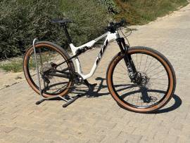 KTM Új 2025 KTM karbon mtb FOX Elite Shimano XT 1*12   Mountain Bike dual suspension Shimano Deore XT new / not used For Sale