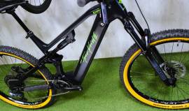 _EGYÉB FRANZ KNEISSL FS03 BOSCH CX 750Wh e-FULLY Elektromos Mountain Bike 29" össztelós / fully Bosch használt ELADÓ