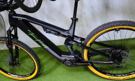 _EGYÉB FRANZ KNEISSL FS03 BOSCH CX 750Wh e-FULLY Elektromos Mountain Bike 29" össztelós / fully Bosch használt ELADÓ