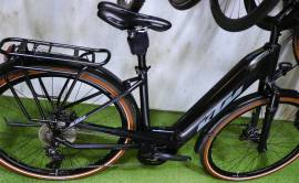 KTM TOUR EE BOSCH CX 85Nm 625Wh 4-dug. fékek Elektromos Trekking/cross 25 km/h Bosch 601-700 Wh használt ELADÓ