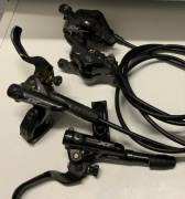 Shimano XT 2025 negydugattyús fékszett Shimano XT BR-M8120féktest,BL-M 8100 fékkar,csövek Mountain Bike Alkatrész, MTB Fék / Fékszett használt ELADÓ