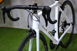 _Other CAM FULL CARBON ULTEGRA/105 2x11 Quattro Road bike used For Sale