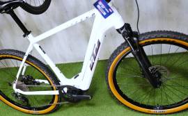 KTM MACINA CROSS BOSCH CX 85Nm 750  Elektromos Trekking/cross más Bosch 700 + Wh használt ELADÓ