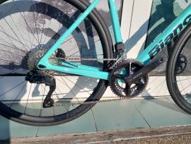 BIANCHI AKCIÓ-20%%::2025 BIANCHI SPRINT ICR 105 Di2 (55 Road bike Shimano 105 Di2 disc brake new with guarantee For Sale