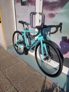 BIANCHI AKCIÓ-20%%::2025 BIANCHI SPRINT ICR 105 Di2 (55 Road bike Shimano 105 Di2 disc brake new with guarantee For Sale