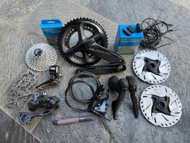 Új Full groupset - Shimano Ultegra RX Di2 R8070 2x11s hydraulic disc brake Shimano Ultegra R8000 Di2 Országúti / Gravel / Triatlon Alkatrész, Országúti / Gravel Váltó / Váltórendszer / DI2 elektromos Shimano Ultegra Di2 nem használt ELADÓ