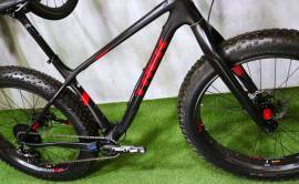 TREK FARLEY FULL CARBON FATBIKE XXX 0km ÚJ WAMPA CF Fatbike nem használt ELADÓ