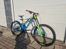 MONDRAKER Summum 2016 L, 27,5 !!! Enduro / Freeride / DH 27.5" (650b) Shimano Zee nem használt ELADÓ