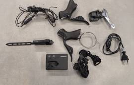 Akció! Shimano Ultegra Di2 6770 elektromos váltószett! Ultegra 6770 Road Bike & Gravel Bike & Triathlon Bike Component, Road / Gravel Bike Derailleurs electronic Shimano Ultegra Di2 used For Sale