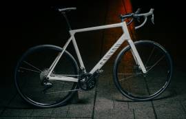 CANYON Endurace CF 8 Di2 2027 Road bike Shimano Ultegra Di2 disc brake used For Sale