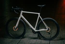 CANYON Endurace CF 8 Di2 2027 Országúti Shimano Ultegra Di2 tárcsafék használt ELADÓ
