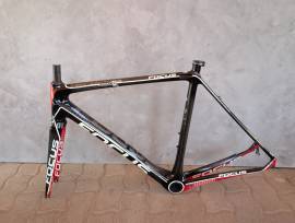 Akció! Focus Izalco SL országúti vázszett! FOCUS Izalco SL  Országúti / Gravel / Triatlon Alkatrész, Országúti / Gravel / Váz /Vázszett / Villa karbon karbon használt ELADÓ