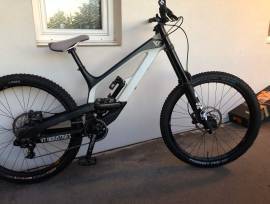 YT Cf pro  Enduro / Freeride / DH 27.5" (650b) használt ELADÓ