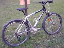 CAPRINE Boomer Mountain Bike 26" front suspension Shimano Deore used For Sale