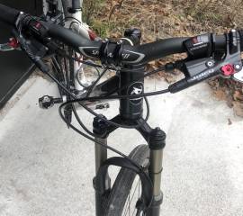 MERIDA MAGNESIUM PRO RACE (lightweight)  Mountain Bike front suspension Shimano Deore XT used For Sale