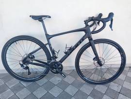 GIANT Új. Giant Revolt Advanced Pro Karbon kerék váz vil Gravel / CX Shimano Ultegra tárcsafék nem használt ELADÓ