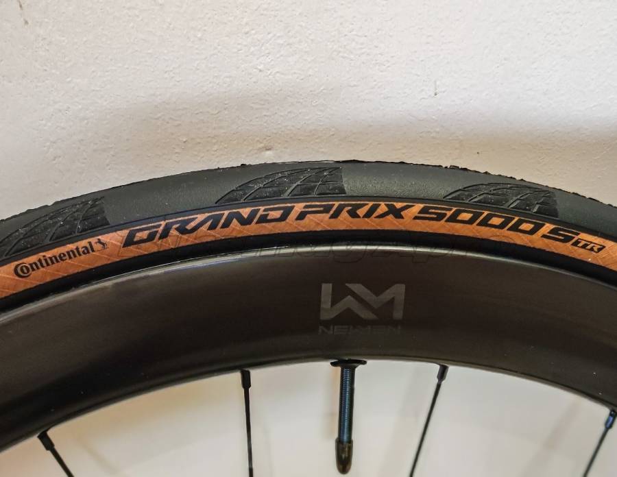 CONTINENTAL GRAND PRIX 5000 S TR 700x30C Országuti hajtogatós külső gumik,1 pár(2db). CONTINENTAL GP 5000 S TR Országúti / Gravel / Triatlon Alkatrész, Országúti Kerék / Felni / Gumi 700c (622) nem használt ELADÓ