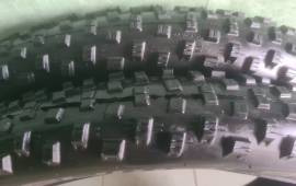 Eladó Schwalbe Nobby Nic 27,5 × 2.80 gumik, PTN Super Rokk Line Tubeless belső szivacs 29