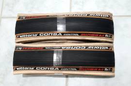 Vittoria Corsa Control Graphene 2.0 külső gumik. Ár/pár! Újszerűek! .  Országúti / Gravel / Triatlon Alkatrész, Országúti  Kerék / Felni / Gumi használt ELADÓ