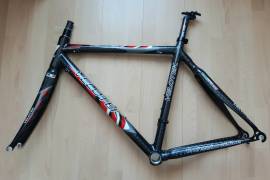 Velotek karbon országúti vázszett, újszerű! Made in Italy!  VELOTEK .  Road Bike & Gravel Bike & Triathlon Bike Component, Road Bike & Gravel Bike & Frames / Forks used For Sale