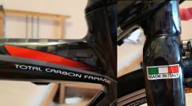 Velotek karbon országúti vázszett, újszerű! Made in Italy!  VELOTEK .  Road Bike & Gravel Bike & Triathlon Bike Component, Road Bike & Gravel Bike & Frames / Forks used For Sale