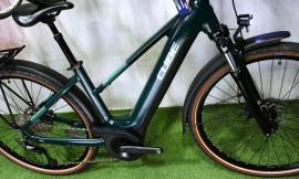 CUBE TOURING BOSCH SMART 75Nm 625Wh Elektromos Trekking/cross 25 km/h Bosch használt ELADÓ