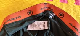 Új Endura kerékpáros betétes aláöltöző rövidnadrág L méret Endura hummwee Cycling Tights / Cycling Shorts L new / not used male/unisex For Sale