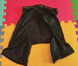Új Endura kerékpáros betétes aláöltöző rövidnadrág L méret Endura hummwee Cycling Tights / Cycling Shorts L new / not used male/unisex For Sale