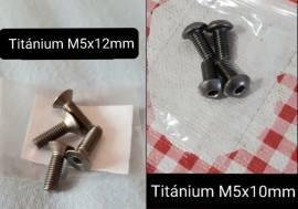 Új titánium kulacstartó csavarszett. Ár/szett! A menetes rész hosszúságát adtam meg.  .  Bottle Cages / Mudguards new / not used For Sale