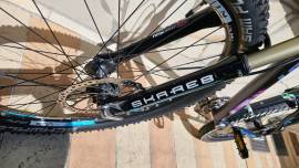 GHOST Actinum Mountain Bike 26" elöl teleszkópos Shimano Deore XT használt ELADÓ