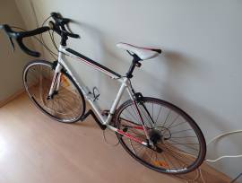 TREK One series1.1 Országúti Shimano Claris v-fék használt ELADÓ