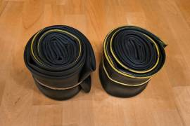 1 pár használt, jó állapotú Kenda Booster 29x2,6 külső eladó Kenda Booster 29x2,6 Mountain Bike Alkatrész, MTB Kerék / Felni / Gumi használt ELADÓ