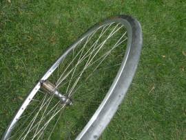 Mavic Shimano 105 kazettás országúti hátsó kerék, Continental gumival Shimano 105 Országúti / Gravel / Triatlon Alkatrész, Országúti  Kerék / Felni / Gumi 700c (622) használt ELADÓ