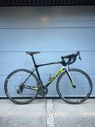 GIANT GIANT TCR ADVANCED 1 CARBON ULTEGRA M/L Országúti Shimano Ultegra patkófék használt ELADÓ