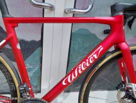WILIER 0 SLR Carbon Ultegra DI2,Carbon kormány,Carbon (M) Road bike Shimano Ultegra Di2 disc brake new / not used For Sale