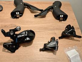 Újszerű Shimano 105 szett 2×11 Shimano 105 Road Bike & Gravel Bike & Triathlon Bike Component, Road Bike Brakes & Brake Parts mechanical used For Sale