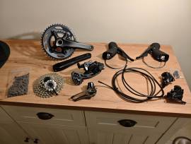 Új GRX 610 teljes szett 2×12 GRX 610 Országúti / Gravel / Triatlon Alkatrész, Országúti Fék / Fékváltókar mechanikus nem használt ELADÓ