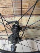 Shimano MT55 Disc 26 centerlock-os első kerék! Shimano MT55 Disc 26  Mountain Bike Alkatrész, MTB Kerék / Felni / Gumi 26" belsős használt ELADÓ