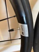 DT Swiss E1800 kerék szett   DT Swiss E1800 Road Bike & Gravel Bike & Triathlon Bike Component, Road Bike Wheels / Tyres 28" used For Sale